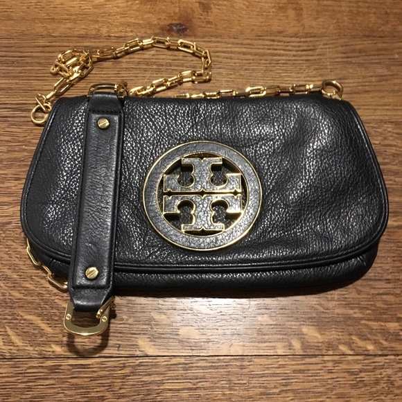 Tory Burch Handbags - TORY BURCH Amanda logo clutch/purse